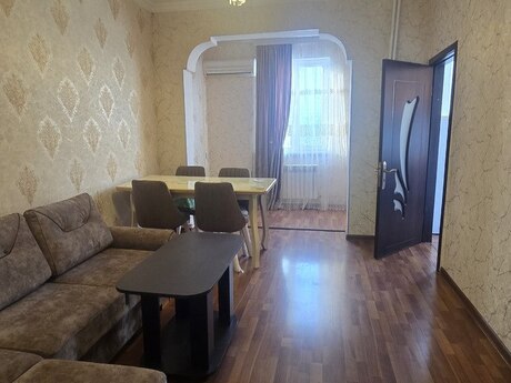 2 otaqlı köhnə tikili - Memar Əcəmi m. - 55 m²