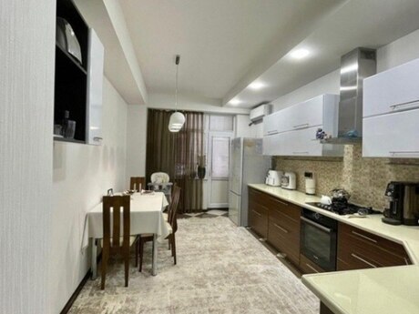 3 otaqlı yeni tikili - Həzi Aslanov m. - 125 m²