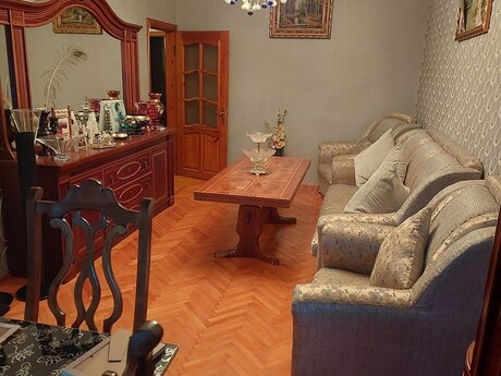 4 otaqlı köhnə tikili - Azadlıq Prospekti m. - 100 m²