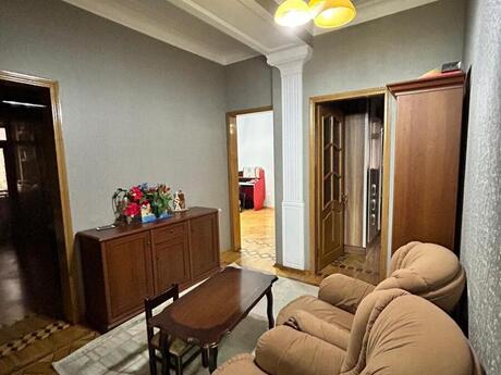 4 otaqlı yeni tikili - Gənclik m. - 165 m²