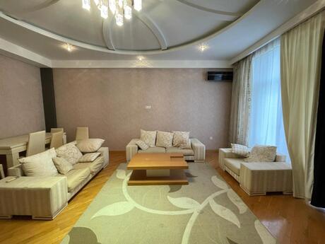 3 otaqlı yeni tikili - 28 May m. - 150 m²