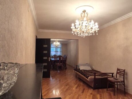 3 otaqlı köhnə tikili - Həzi Aslanov m. - 85 m²