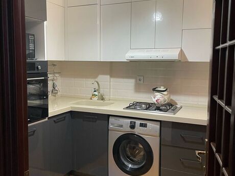 2 otaqlı yeni tikili - Memar Əcəmi m. - 65 m²