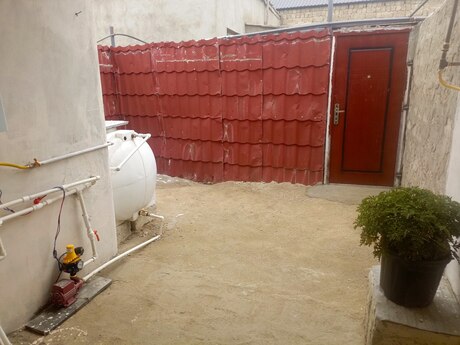 2 otaqlı həyət evi/bağ evi - Binə q. - 70 m²