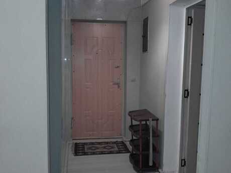 3 otaqlı köhnə tikili - İnşaatçılar m. - 75 m²