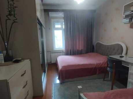 4 otaqlı köhnə tikili - İnşaatçılar m. - 110 m²