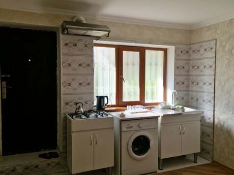 1 otaqlı həyət evi/bağ evi - Əhmədli m. - 25 m²
