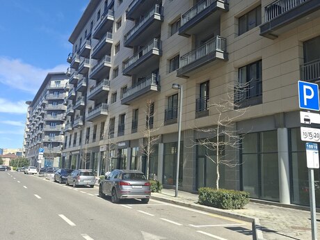 Объявление №6058908 - Баку, пос. Аг шехер, 4-комн., 150 м², 6/8 этаж