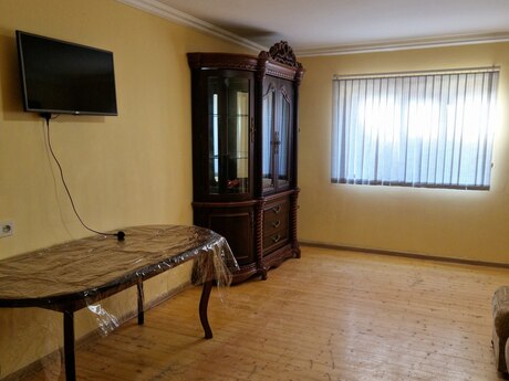 2 otaqlı həyət evi/bağ evi - Əhmədli m. - 60 m²