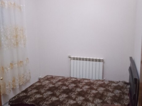 2 otaqlı həyət evi/bağ evi - Qaraçuxur q. - 50 m²