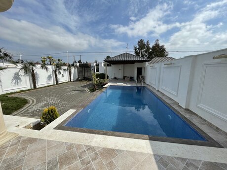 3 otaqlı həyət evi/bağ evi - Mərdəkan q. - 140 m²