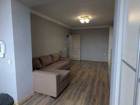 3 otaqlı köhnə tikili - İçəri Şəhər m. - 70 m²