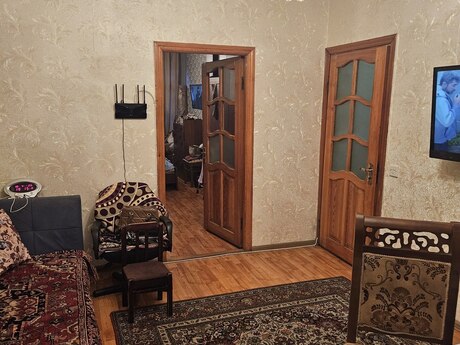 2 otaqlı köhnə tikili - 20 Yanvar m. - 55 m²