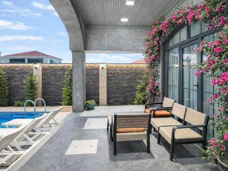 4 otaqlı həyət evi/bağ evi - Buzovna q. - 300 m²