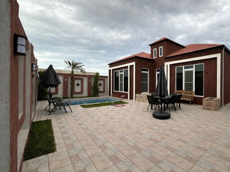 3 otaqlı həyət evi/bağ evi - Mərdəkan q. - 140 m²