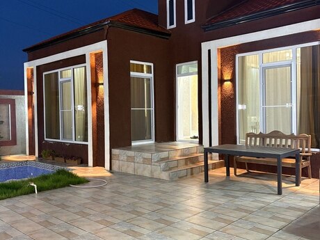 3 otaqlı həyət evi/bağ evi - Mərdəkan q. - 140 m²