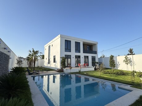 5 otaqlı həyət evi/bağ evi - Albalılıq q. - 330 m²
