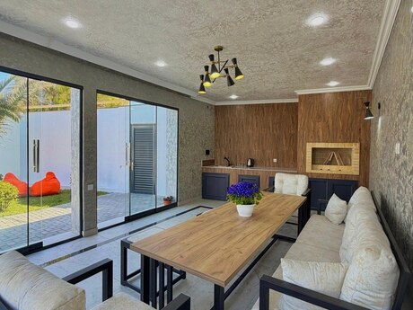 5 otaqlı həyət evi/bağ evi - Mərdəkan q. - 220 m²