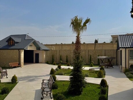 6 otaqlı həyət evi/bağ evi - Şüvəlan q. - 600 m²