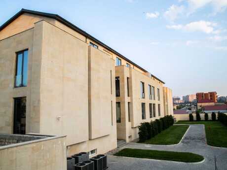 Obyekt - Bakıxanov q. - 3200 m²