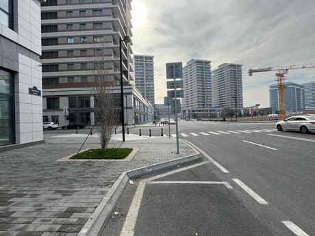 Obyekt - Ağ şəhər q. - 250 m²