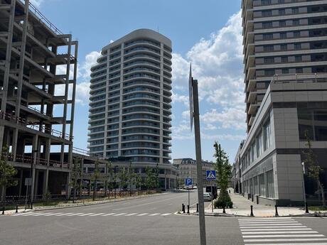 Obyekt - Ağ şəhər q. - 4200 m²