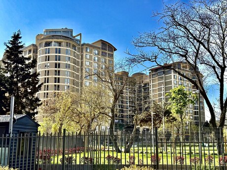 Elan №5713148 - Bakı, Gənclik m., 4 otaqlı, 150 m², 6/13 mərtəbə