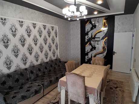 6 otaqlı həyət evi/bağ evi - Binə q. - 180 m²