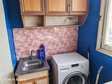 2 otaqlı köhnə tikili - Qara Qarayev m. - 35 m²