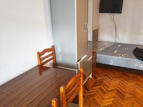 2 otaqlı köhnə tikili - Qara Qarayev m. - 35 m²