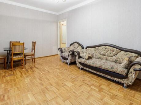 2 otaqlı köhnə tikili - Gənclik m. - 40 m²