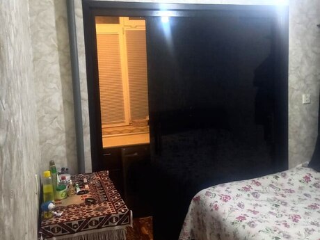 2 otaqlı köhnə tikili - Yeni Günəşli q. - 42 m²