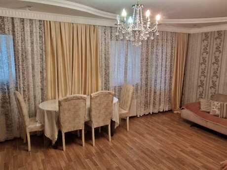 4 otaqlı köhnə tikili - Gəncə - 90 m²