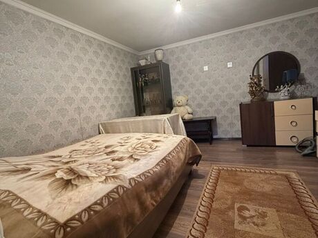 1 otaqlı həyət evi/bağ evi - 8 Noyabr m. - 25 m²