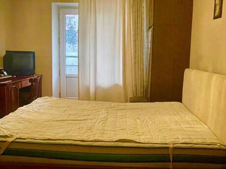 2 otaqlı köhnə tikili - İçəri Şəhər m. - 65 m²
