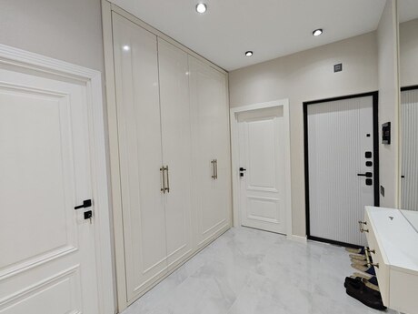 4 otaqlı köhnə tikili - Bakıxanov q. - 100 m²