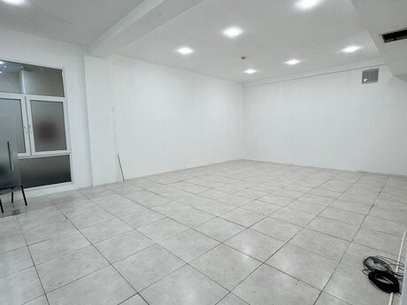 1-комн. офис - м. 28 мая - 55 м²