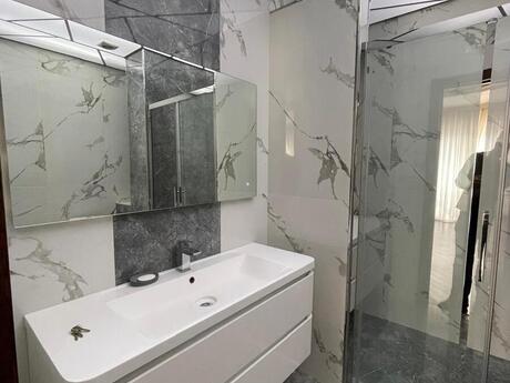 4 otaqlı yeni tikili - Ağ şəhər q. - 150 m²