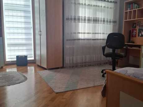 7 otaqlı həyət evi/bağ evi - Dərnəgül m. - 260 m²
