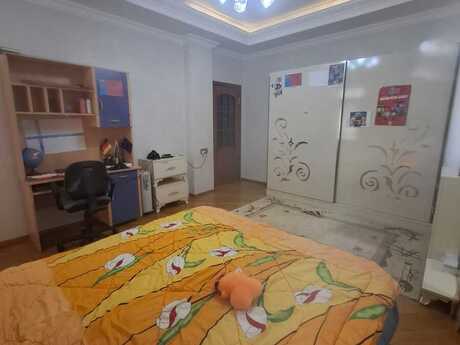7 otaqlı həyət evi/bağ evi - Dərnəgül m. - 260 m²