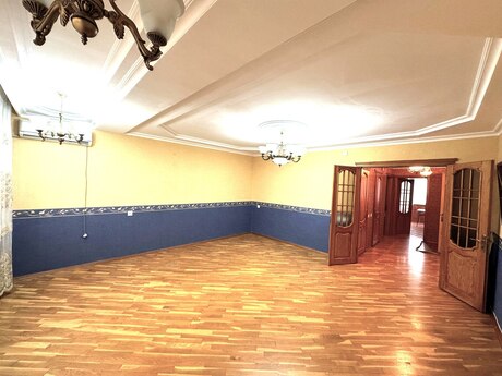 3 otaqlı köhnə tikili - 28 May m. - 100 m²