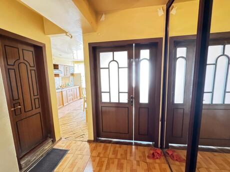 2 otaqlı köhnə tikili - 28 May m. - 60 m²