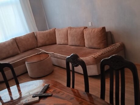 2 otaqlı köhnə tikili - Əhmədli m. - 50 m²