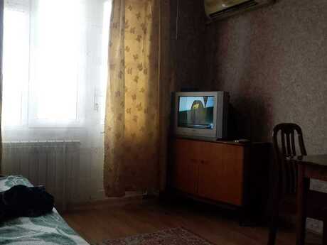 1 otaqlı köhnə tikili - İnşaatçılar m. - 38 m²