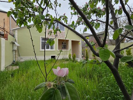 4 otaqlı həyət evi/bağ evi - Biləcəri q. - 110 m²