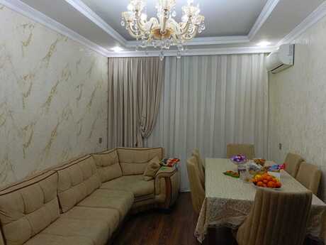 2 otaqlı köhnə tikili - Bakıxanov q. - 66 m²