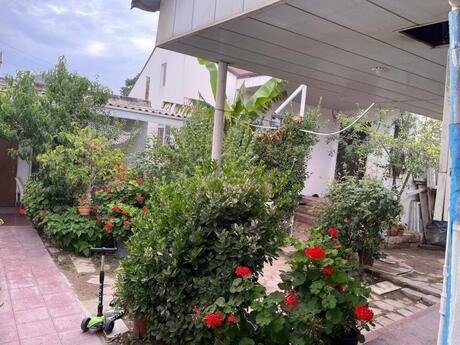 6 otaqlı həyət evi/bağ evi - Bilgəh q. - 180 m²