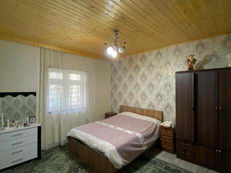 7 otaqlı həyət evi/bağ evi - Saray q. - 180 m²