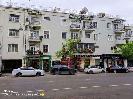 Объявление №6059544 - Баку, Насиминский  р., 2-комн., 50 м², 1/4 этаж