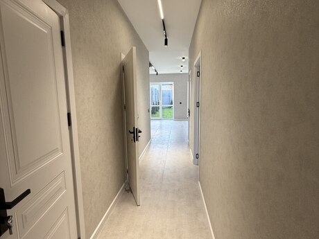 4 otaqlı həyət evi/bağ evi - Buzovna q. - 110 m²